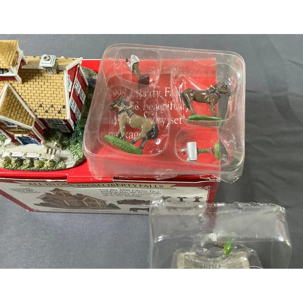 Liberty Falls Secondary School AH158 1998 All In One Village Miniature Set